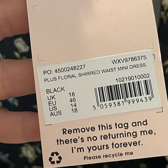 NWT Missguided Plus Mini Dress with Shirred Waist in Black Floral - Picture 10 of 12